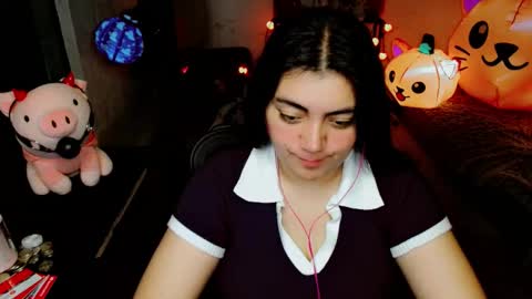 Snapshot of cuteambervi chatting on October 20, 12:46 am Princess Amber online show from October 20, 12:46 am