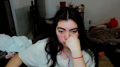 Snapshot of cuteambervi chatting on October 13, 2:14 am Princess Amber online show from October 13, 2:14 am