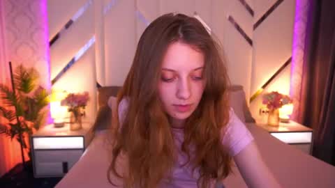 Foxy online show from June 24, 1:32 pm