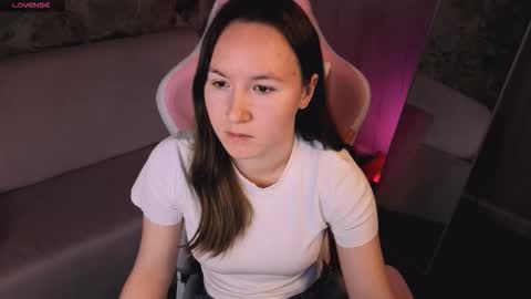 cuteglory online show from February 27, 2:11 am