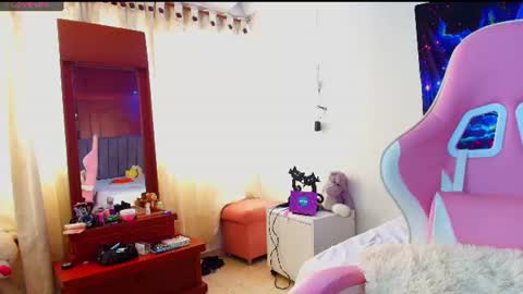 tell me jess   online show from August 6, 3:41 pm