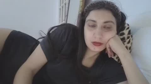 cutekattie online show from June 8, 4:02 am