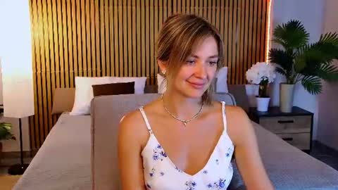 cutemirage online show from July 21, 2:40 pm