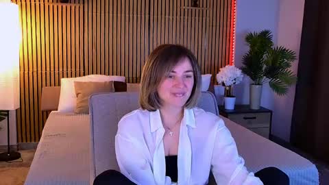 cutemirage online show from May 2, 2:42 pm