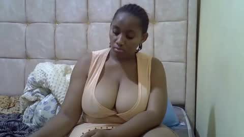 cutestebony1 online show from October 8, 1:32 am