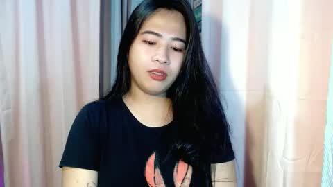 cute online show from January 11, 7:19 pm