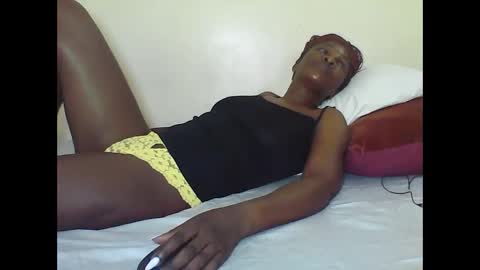 Snapshot of cutetinah chatting on February 20, 11:20 am TAMARA online show from February 20, 11:20 am