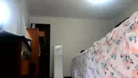 cuteycourtney2224 online show from June 7, 4:36 pm