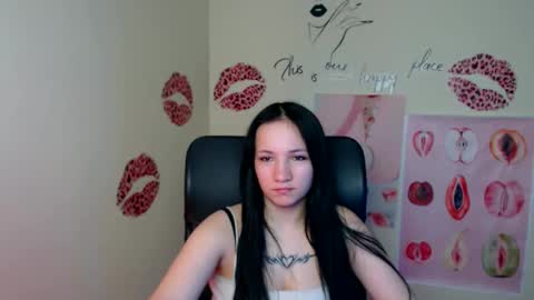 Emma online show from April 27, 6:16 pm
