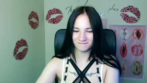 Emma online show from June 26, 6:42 pm