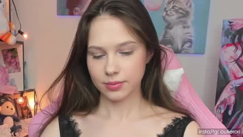 Snapshot of cutierori chatting on December 17, 3:06 am Rori Instagram cutierori online show from December 17, 3:06 am