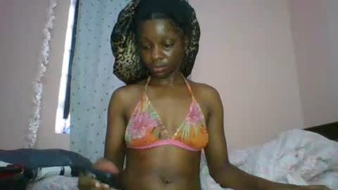 cutty_teshy online show from March 8, 3:54 am