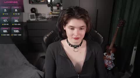Helen Blossom online show from July 3, 2:01 pm