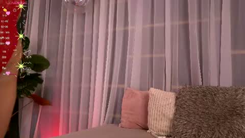 Ivy online show from June 22, 3:25 am