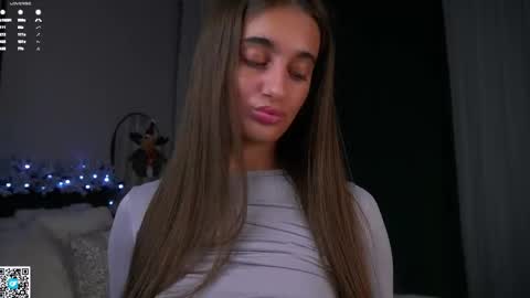 Isabella online show from January 18, 1:24 am