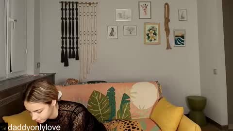 Zoe online show from October 15, 8:33 pm