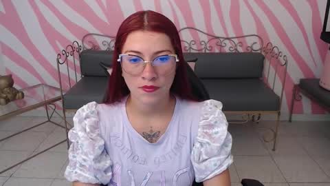 daffne evans online show from November 12, 8:18 pm