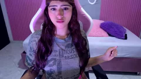 Dafne  online show from November 30, 12:42 pm