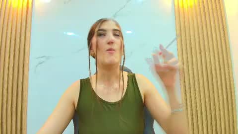 Dafne Castro online show from June 29, 5:56 pm