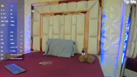 Dafnee online show from November 26, 11:55 am