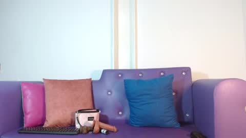 DAFNNE online show from March 12, 12:15 pm