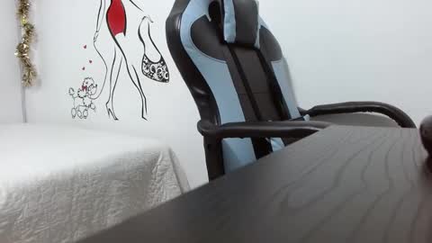 DAFNNE online show from December 27, 12:12 pm