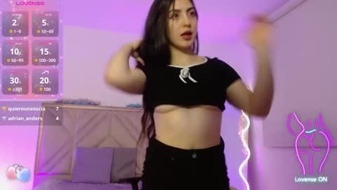 Snapshot of dahia_tay chatting on October 17, 3:32 am dahia online show from October 17, 3:32 am