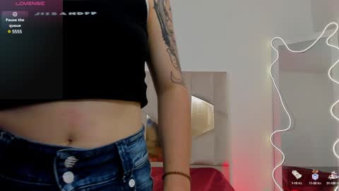 Snapshot of dahia_tay chatting on February 7, 3:24 am dahia online show from February 7, 3:24 am