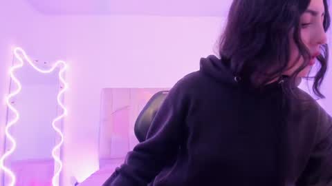 Snapshot of dahia_tay chatting on March 1, 2:59 am dahia online show from March 1, 2:59 am