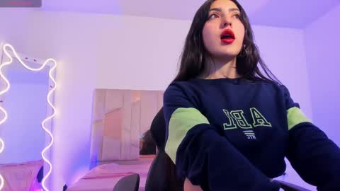 Snapshot of dahia_tay chatting on March 4, 3:11 am dahia online show from March 4, 3:11 am