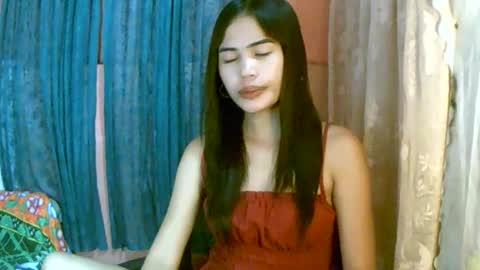 Im Dahlia online show from May 5, 11:46 am