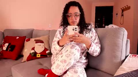 Dahli online show from December 2, 4:03 am