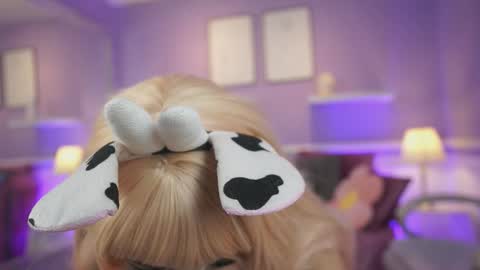 Dahlia Grey online show from February 17, 11:42 am