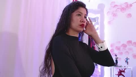 Snapshot of daina_flower chatting on January 18, 7:28 am DAINA online show from January 18, 7:28 am