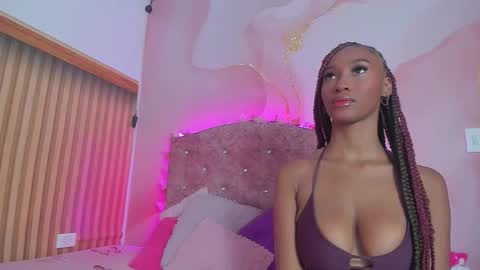 daishell_thompson_ online show from October 24, 3:13 am