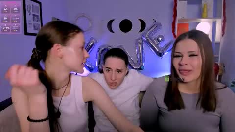 daisy online show from February 6, 8:23 pm