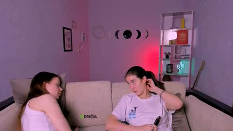 daisy online show from November 27, 4:37 am