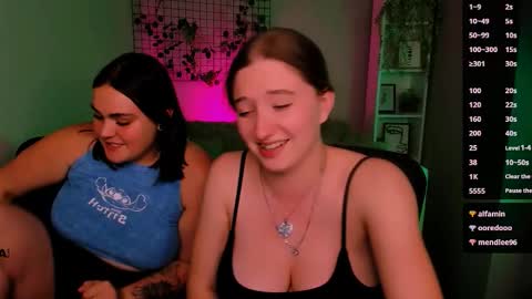 Snapshot of daisy_candy chatting on September 9, 5:29 am Little Di online show from September 9, 5:29 am