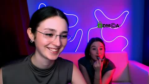 Little Di online show from June 14, 2:24 am