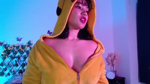 Snapshot of daisy_girll chatting on September 20, 1:09 pm daisy_girll online show from September 20, 1:09 pm