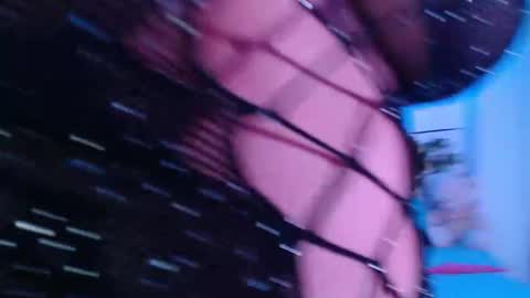 Snapshot of daisy_girll chatting on October 9, 10:19 am daisy_girll online show from October 9, 10:19 am