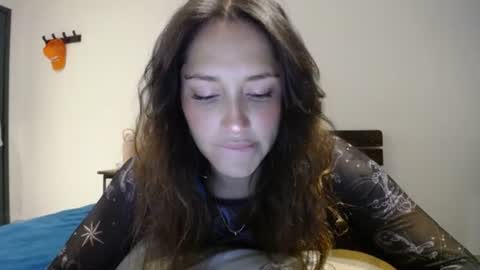 IG  dakotasofiaa online show from June 26, 11:28 pm