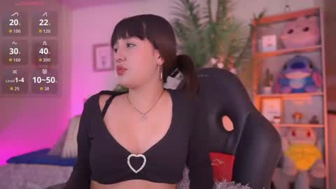 dakotaa online show from June 11, 3:31 pm