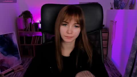 dakotaajohnnson online show from February 28, 5:26 am