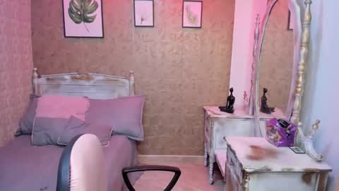 dali_collin online show from November 13, 12:26 pm