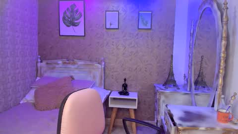 dali_collin online show from September 11, 4:18 pm