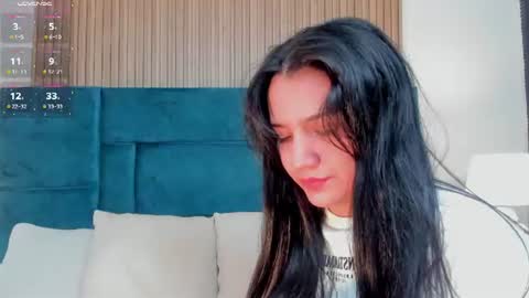 Violeta online show from June 11, 12:35 pm