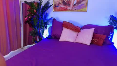 DalidaSelena online show from October 31, 11:14 am