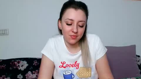 Maria online show from May 1, 9:18 pm