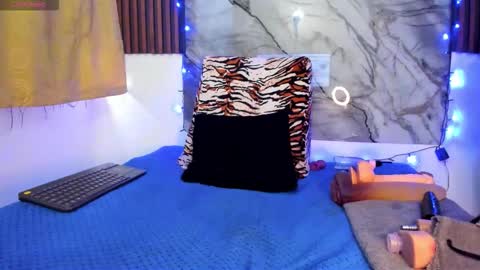 dana online show from November 24, 8:22 pm